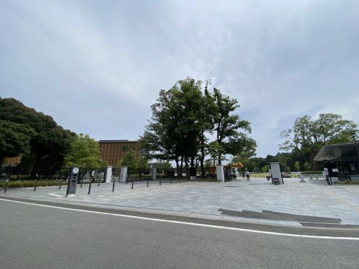 グランドクレールの周辺