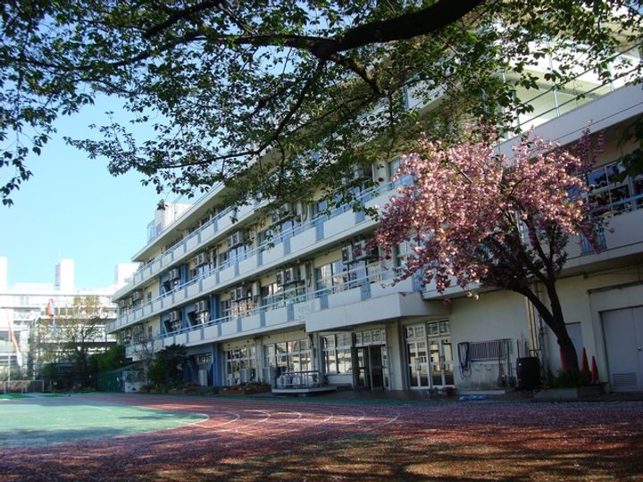 レジディア西麻布の周辺