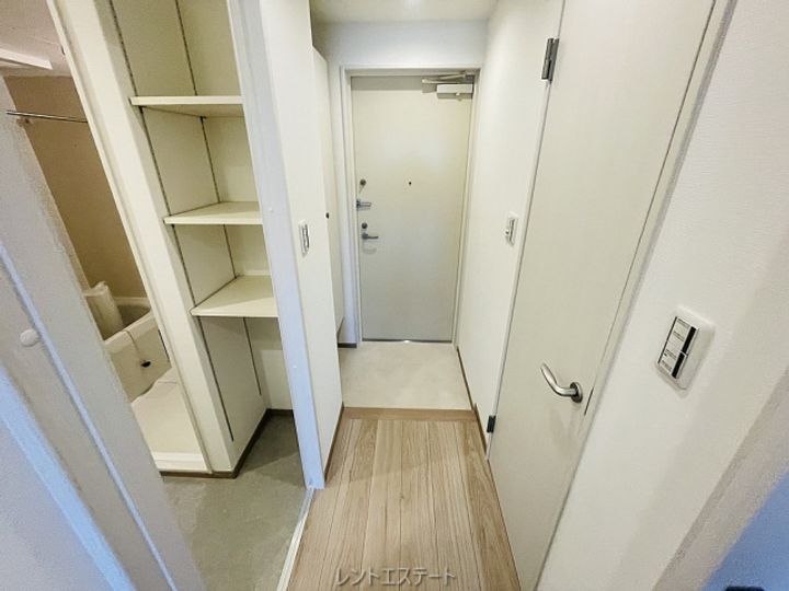 大阪府大阪市住吉区万代2(マンション)の賃貸物件の玄関