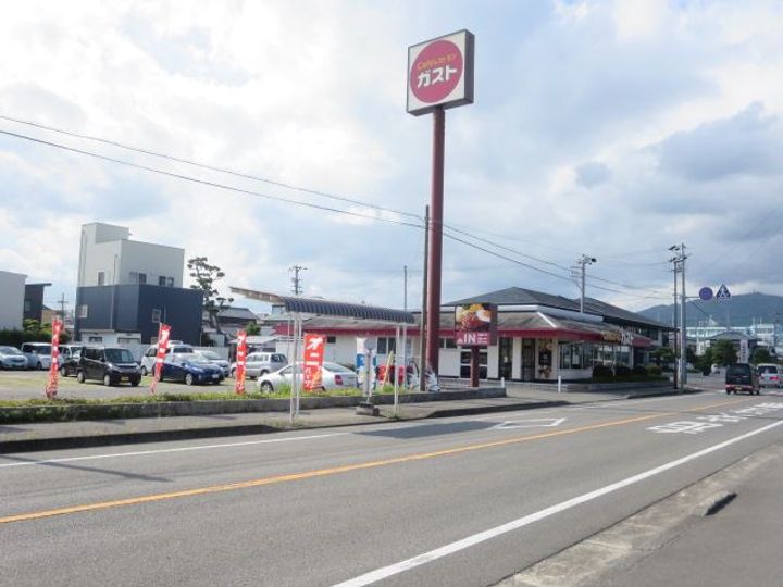 イーストリバーBの周辺