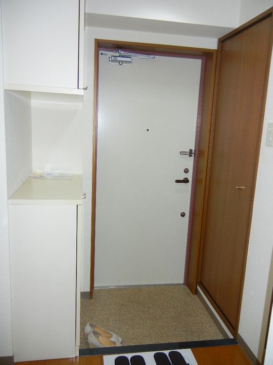 グランパアレ3の玄関