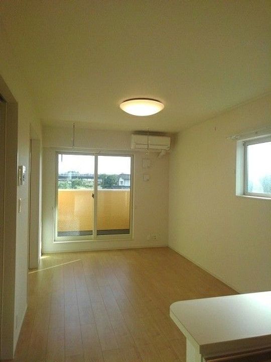 トー・アルブル Bの居間