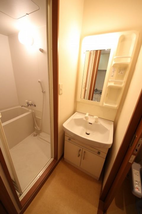 カーザミアの内装