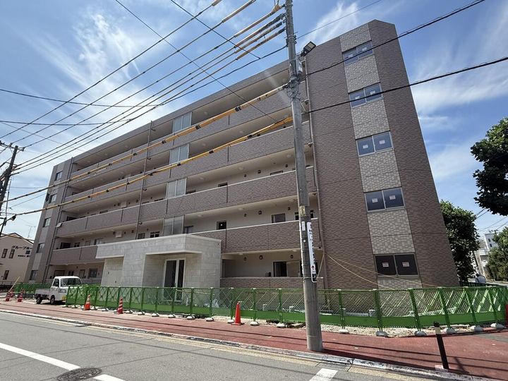 ハイネス川崎の外観