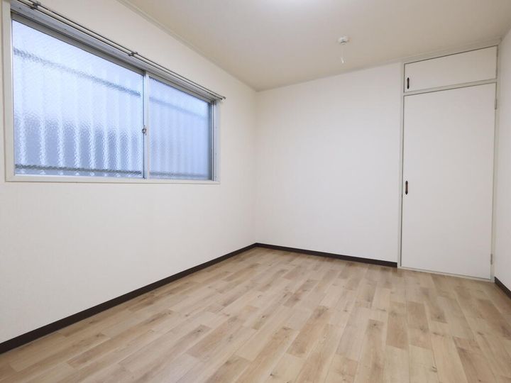 南野マンションの居間