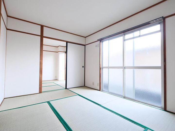 南野マンションの居間