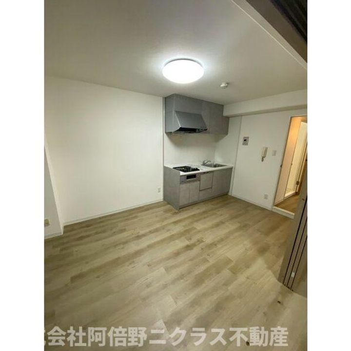 デイグラン長居公園の居間