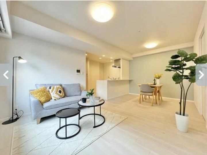 プレシャス浅草雷門の居間