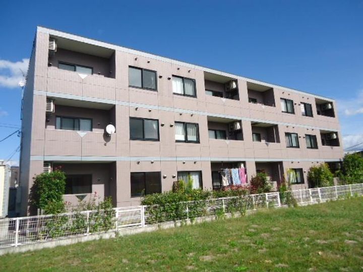 アンソレイユの外観