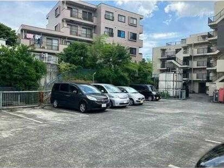 東京都多摩市永山6(マンション)の賃貸物件の地図
