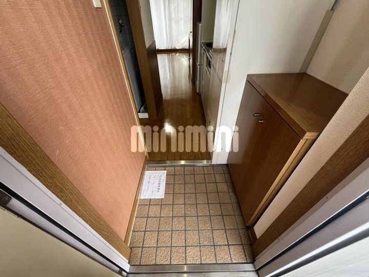 メゾンKnotの玄関