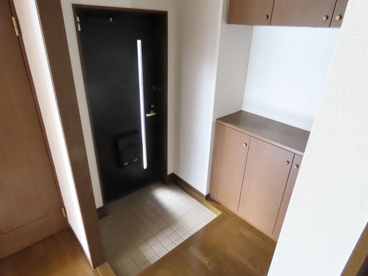 長崎県長崎市花丘町(マンション)の賃貸物件の玄関