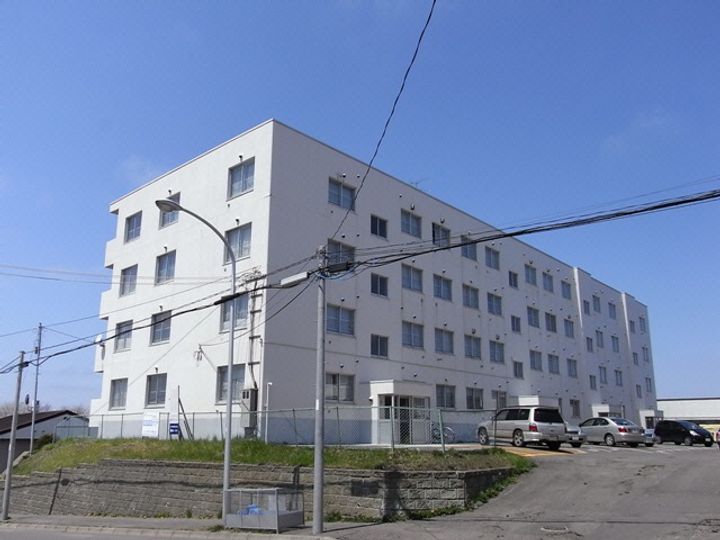パークサイド鶴ヶ岱マンションの外観