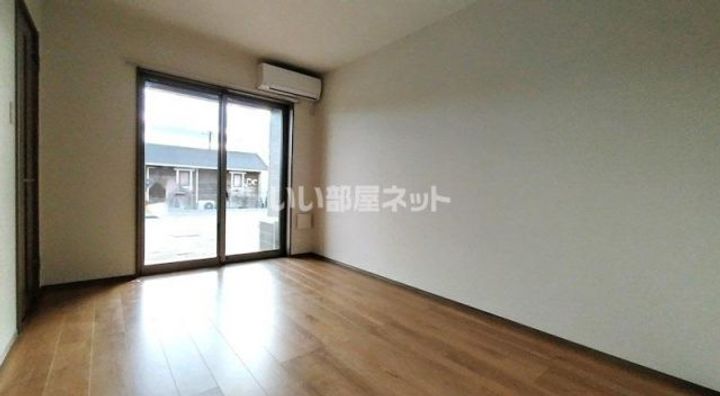 栃木県鹿沼市泉町(アパート)の賃貸物件の居間