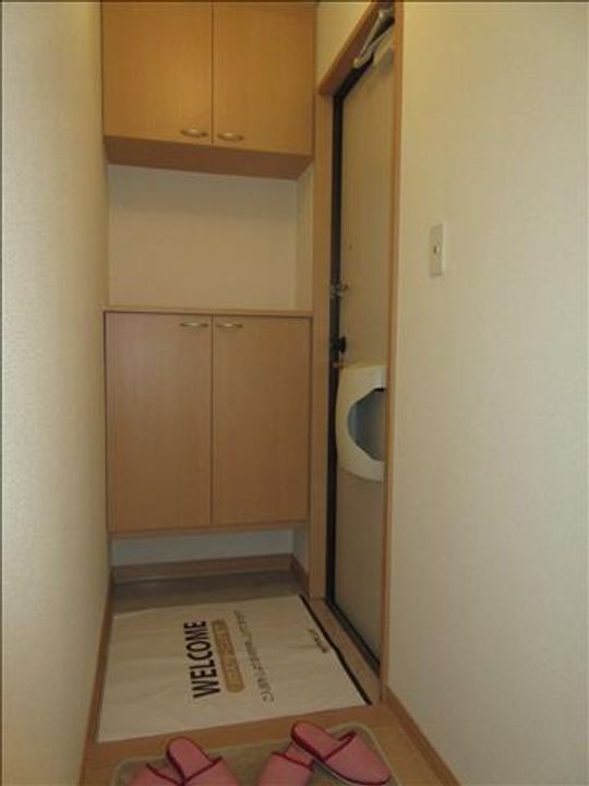 セジュールカルフール Bの玄関