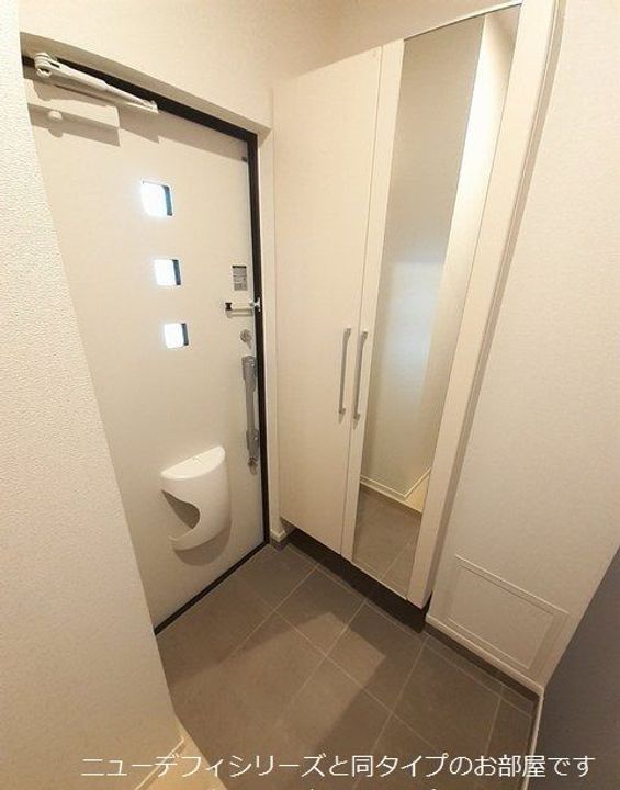 群馬県前橋市文京町1(アパート)の賃貸物件の玄関