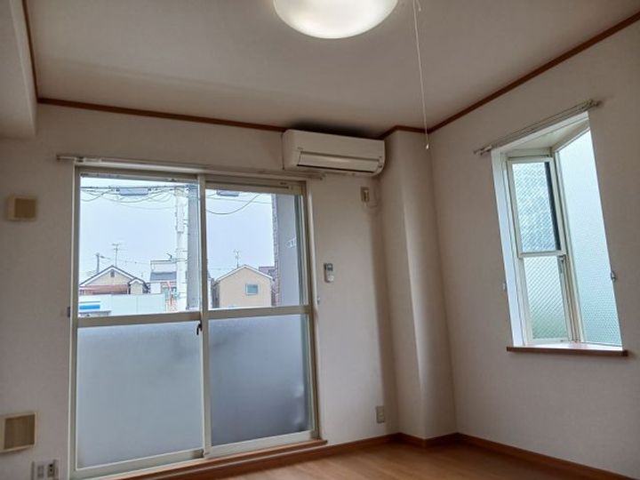 リフレ東百舌鳥A棟の居間