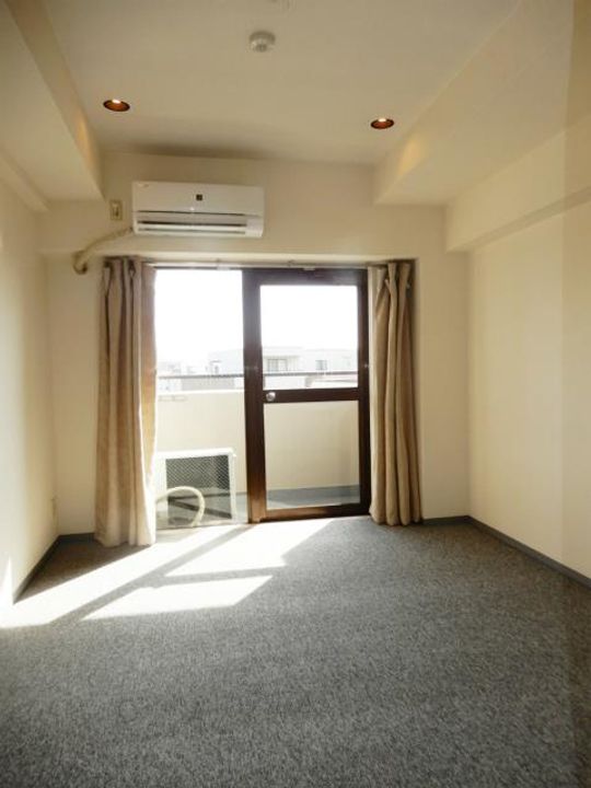 神奈川県横浜市鶴見区生麦5(マンション)の賃貸物件の居間