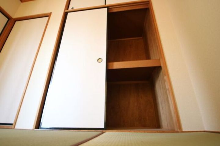 グランデュア小塚の内装