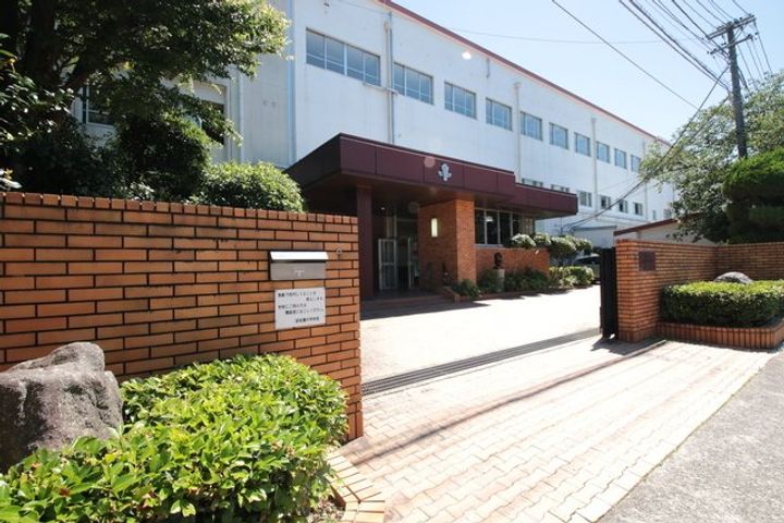 グランデュア小塚の周辺