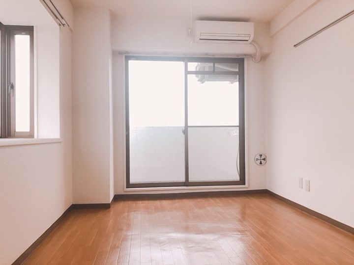 東京都日野市旭が丘2(マンション)の賃貸物件の居間