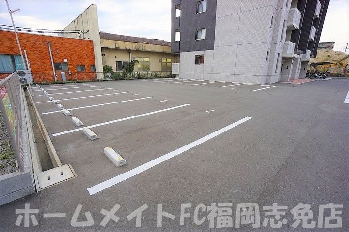 福岡県糟屋郡志免町南里4(マンション)の賃貸物件の地図
