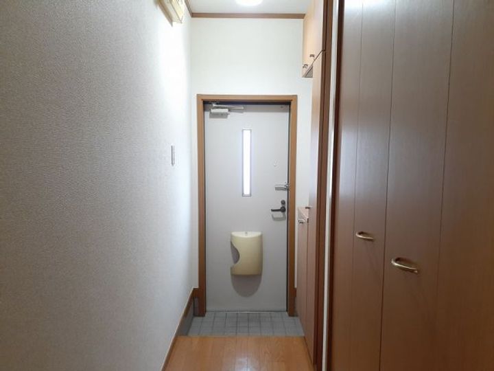 埼玉県熊谷市石原(アパート)の賃貸物件の玄関