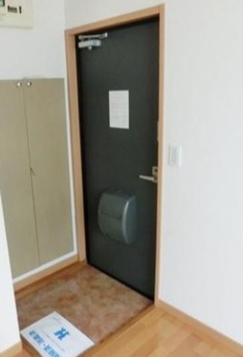 東京都中野区南台1(マンション)の賃貸物件の玄関