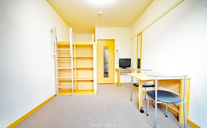 東京都東大和市向原6(マンション)の賃貸物件の居間