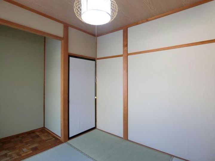 カトルセゾンIの居間