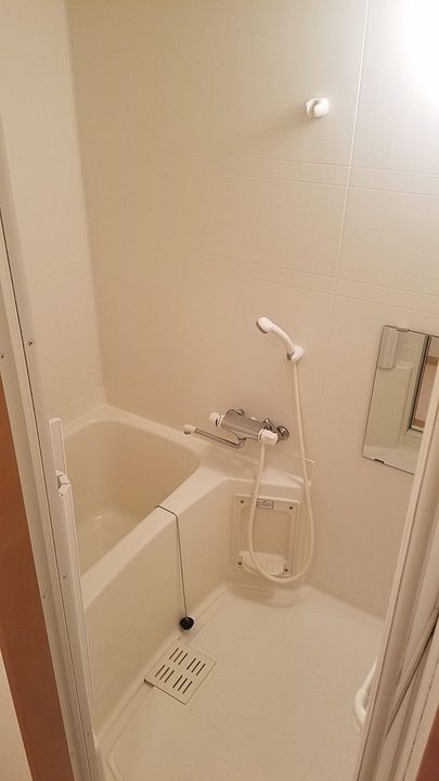 新潟県新潟市中央区美咲町1(マンション)の賃貸物件の風呂