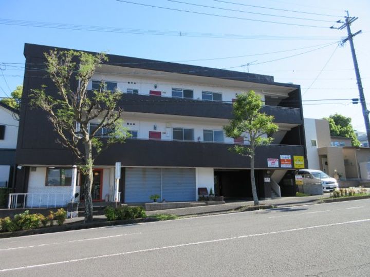 グリーンコーポ原の外観