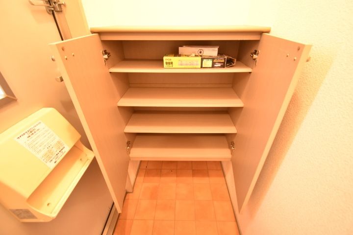 セジュールシャルダンの玄関