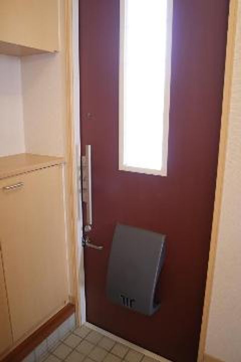 シャーメゾン鷹 Bの玄関