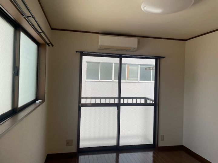 静岡県沼津市高島町(マンション)の賃貸物件の居間