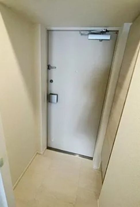 クラリッサ横浜シエルの玄関