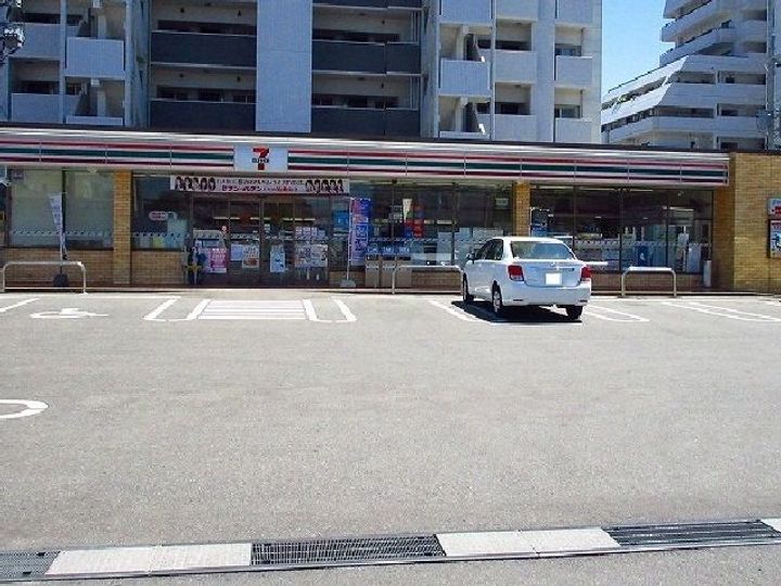 Grand Hillsの周辺