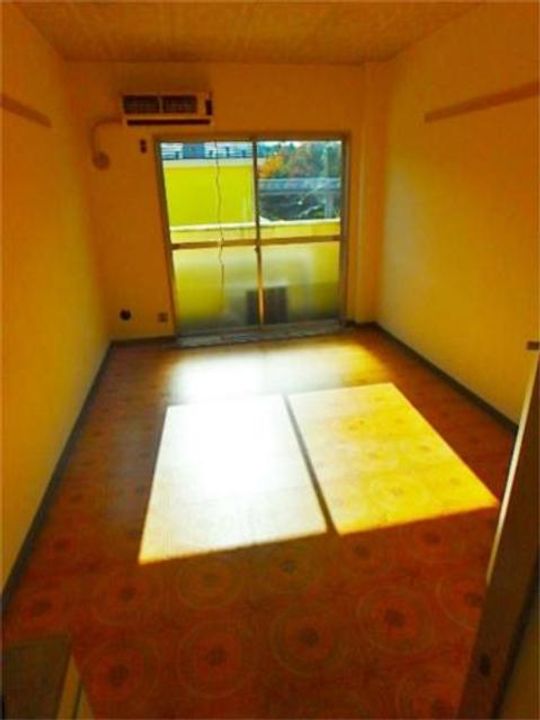 セントヴィラ貝取の居間