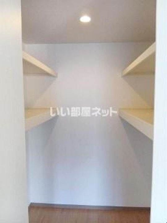 フォブール西条の内装