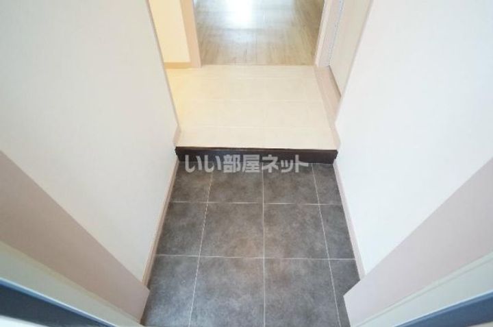 シャトーウメダの玄関