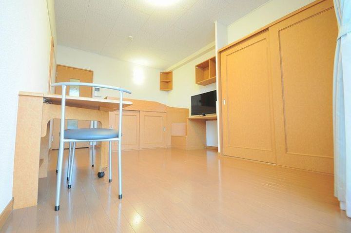 レオパレスフィオーレの居間