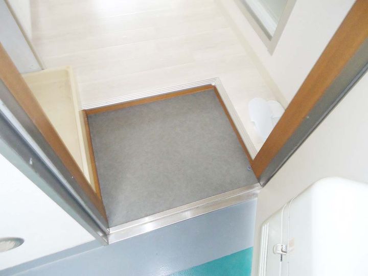 グレイスAの玄関