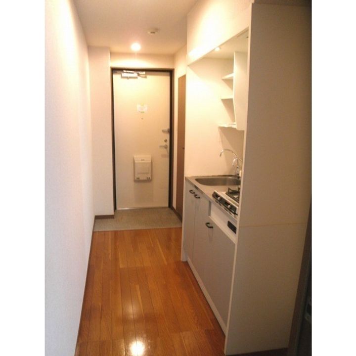 東京都八王子市大和田町1(マンション)の賃貸物件の玄関