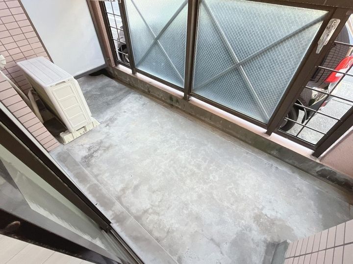 アゼリアの内装