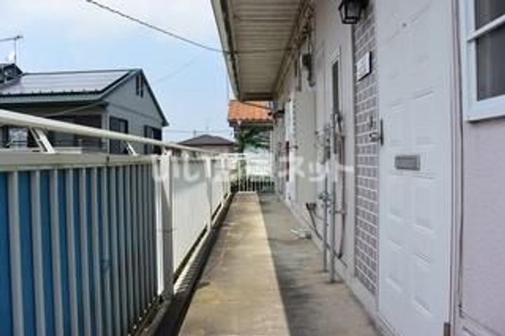 サンライフ元吉田の玄関