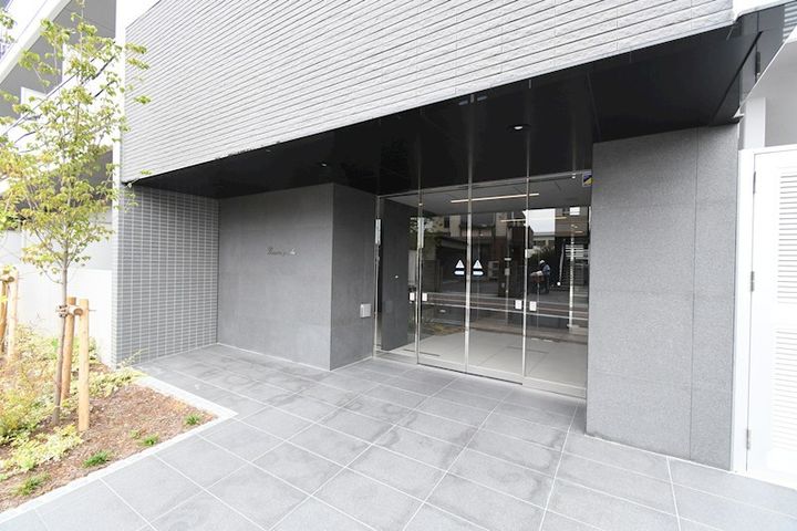 ジェノヴィア谷塚の地図