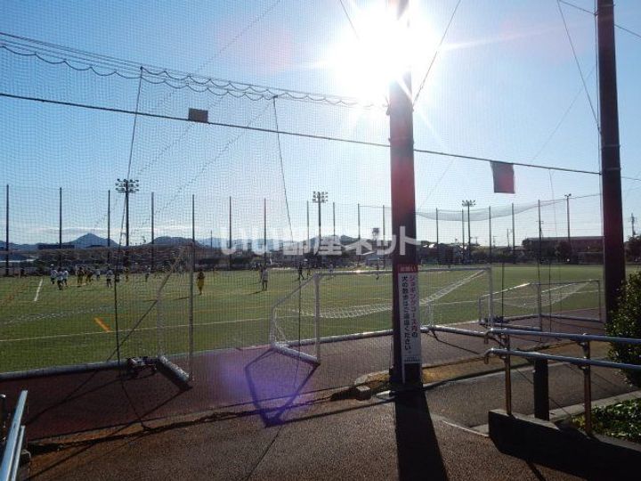 ソワサントUTRIの周辺