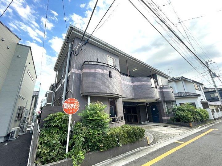 ベルーナハイツの外観