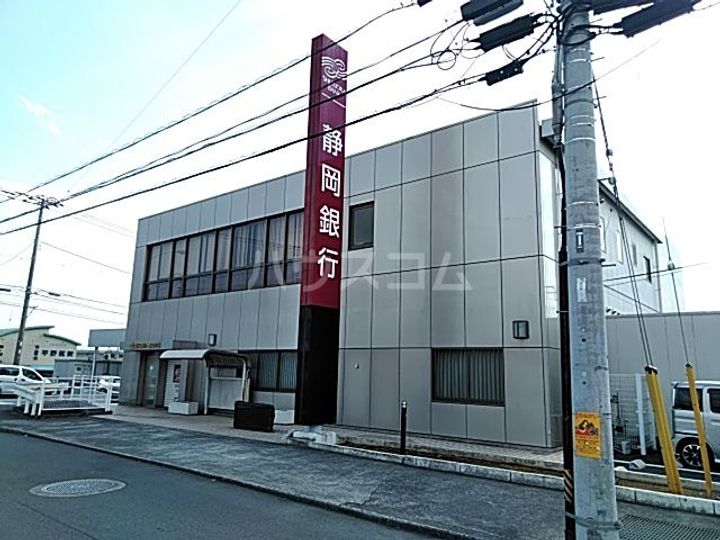 ヒルズタカオカの周辺