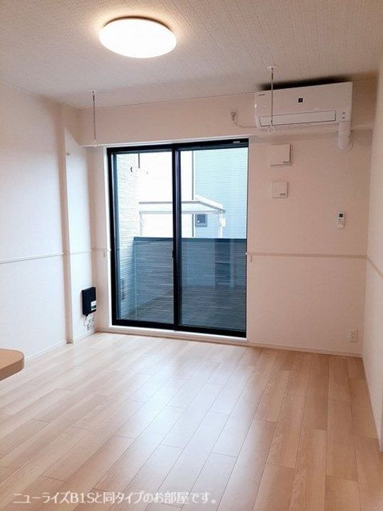 大阪府東大阪市中石切町5(アパート)の賃貸物件の居間
